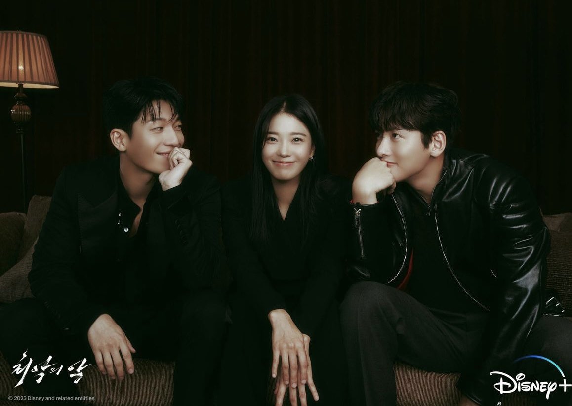 The Worst Of Evil dizisi albüm çekimleri